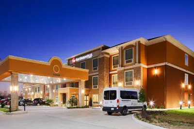 Photo 2 - Best Western Plus New Orleans Airport Hotel