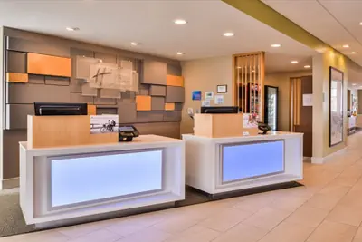 Photo 3 - Holiday Inn Express & Suites Parkersburg East by IHG