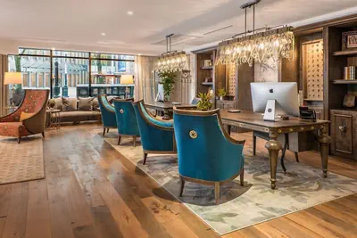 Photo 3 - The Ivey's Hotel