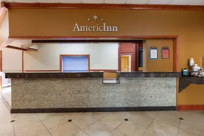 Photo 2 - AmericInn by Wyndham La Crosse Riverfront-Conference Center