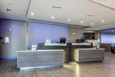 Photo 4 - Fairfield Inn & Suites by Marriott St. Joseph Stevensville