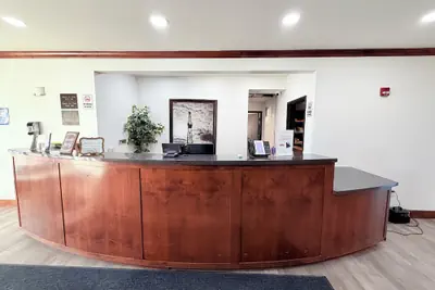 Photo 4 - Black Gold Suites Stanley