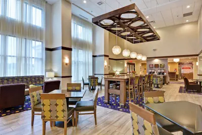 Photo 3 - Hampton Inn & Suites Ashland