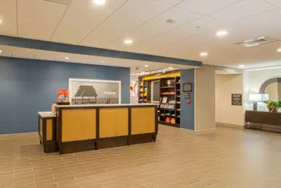 Photo 4 - Hampton Inn Crestview South  I-10