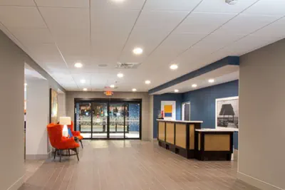 Photo 3 - Hampton Inn Crestview South  I-10