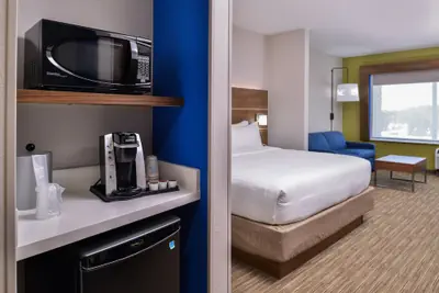 Photo 5 - Holiday Inn Express & Suites Siloam Springs by IHG