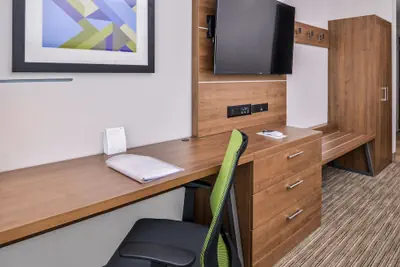 Photo 3 - Holiday Inn Express & Suites Siloam Springs by IHG