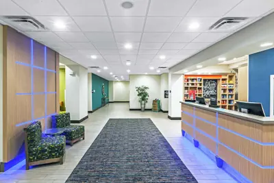 Photo 4 - Hampton Inn Ozona