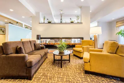 Photo 4 - Sleep Inn & Suites Middletown - Goshen