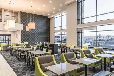 Photo 4 - La Quinta Inn & Suites by Wyndham Walla Walla