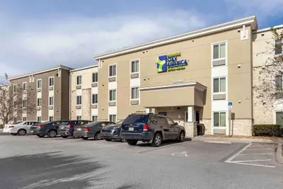 Photo 2 - Extended Stay America Select Suites - Orlando - Airport
