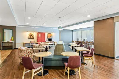 Photo 3 - Home2 Suites by Hilton Youngstown West/Austintown