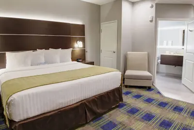 Photo 5 - Days Inn & Suites by Wyndham Port Arthur
