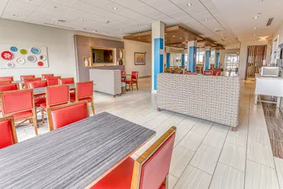 Photo 5 - Holiday Inn Express & Suites Rantoul by IHG