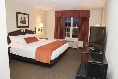 Photo 5 - Grand Hinckley Inn