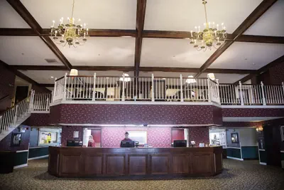 Photo 3 - Grand Hinckley Inn