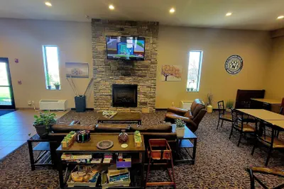 Photo 4 - Cobblestone Inn & Suites - Maryville