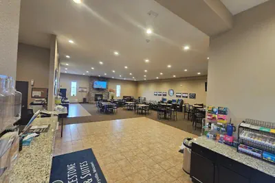 Photo 5 - Cobblestone Inn & Suites - Maryville