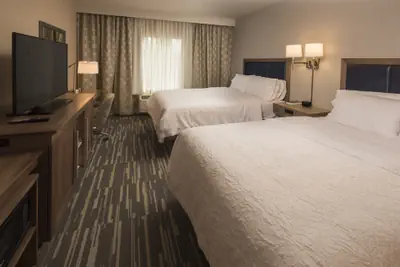 Photo 5 - Hampton Inn & Suites Seattle/Redmond