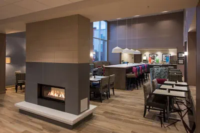 Photo 3 - Hampton Inn & Suites Seattle/Redmond