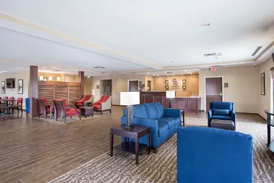 Photo 4 - Pennant Hotel & Suites