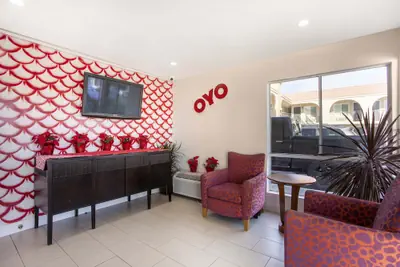 Photo 5 - OYO Hotel Palmdale - Antelope Valley