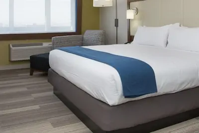 Photo 4 - Holiday Inn Express & Suites Milledgeville by IHG