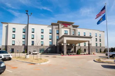 Photo 2 - Hampton Inn El Reno