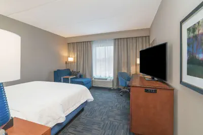 Photo 5 - Hampton Inn & Suites Newburgh Stewart Airport