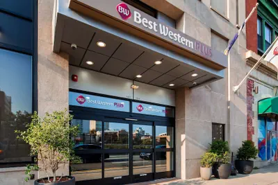 Photo 2 - Best Western Plus Philadelphia Convention Center Hotel