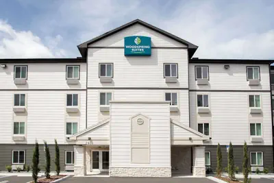 Photo 2 - WoodSpring Suites Daytona Beach Int'l Speedway