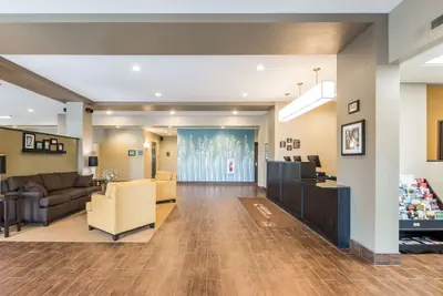 Photo 3 - Sleep Inn & Suites West Des Moines near Jordan Creek