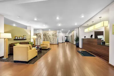 Photo 5 - Sleep Inn & Suites West-Near Medical Center