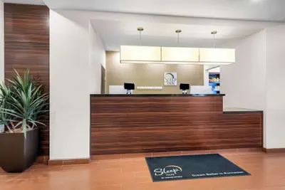 Photo 4 - Sleep Inn & Suites West-Near Medical Center