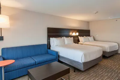 Photo 3 - Holiday Inn Express & Suites Dodge City by IHG