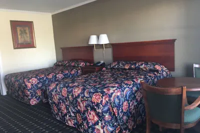 Photo 5 - Travelodge by Wyndham Orangeburg
