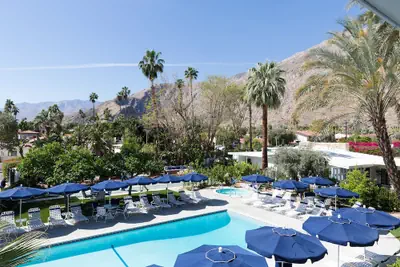 Photo 2 - Holiday House Palm Springs