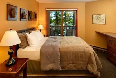 Photo 3 - The Pointe Hotel and Suites