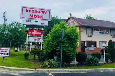Photo 2 - Economy Motel