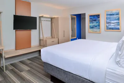 Photo 4 - Holiday Inn Express & Suites Brighton South - US 23 by IHG