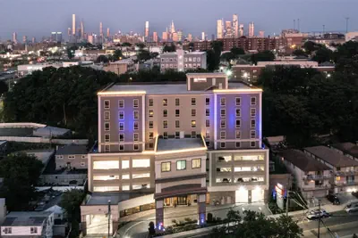 Photo 2 - Best Western Premier NYC Gateway Hotel