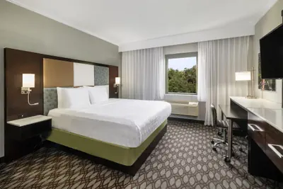 Photo 2 - Best Western Premier NYC Gateway Hotel