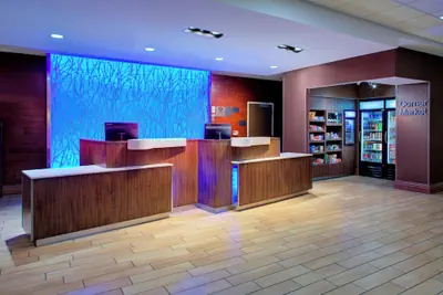 Photo 2 - Fairfield Inn & Suites by Marriott Bakersfield North/Airport
