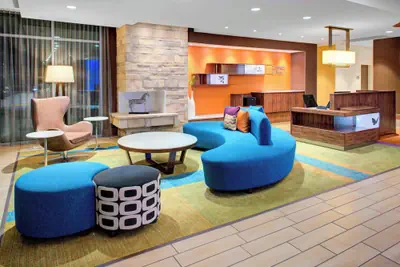 Photo 4 - Fairfield Inn & Suites by Marriott Bakersfield North/Airport