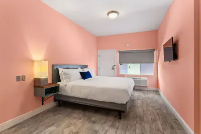 Photo 5 - The Iris Motel