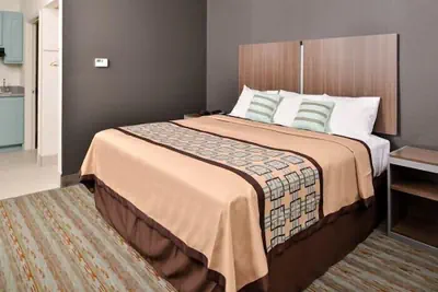 Photo 5 - Scottish Inn & Suites