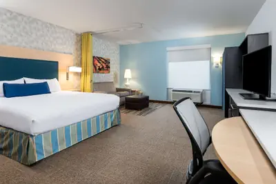 Photo 5 - Home2 Suites by Hilton Ft. Lauderdale Airport-Cruise Port