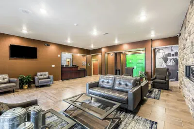 Photo 2 - Cobblestone Hotel & Suites – Stevens Point