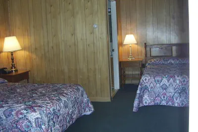 Photo 5 - Cedar Grove Motel