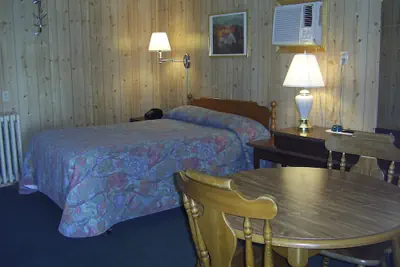 Photo 2 - Cedar Grove Motel
